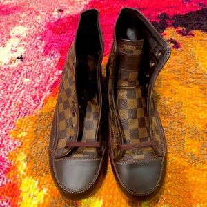 Men’s Louie Vuitton Hight Top Sneakers 9.0